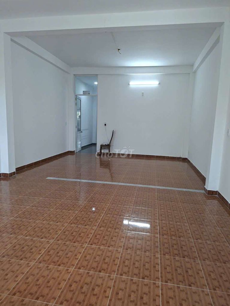 Clean two-storey house with 4 large rooms on Hàn Thuyên — photo 9