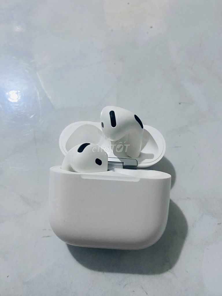 Tai nghe Apple AirPods 4 Trắng. Mua bán Tivi, Âm thanh tại Quận Liên Chiểu Đà Nẵng được đăng bởi Trần Duy hình 1