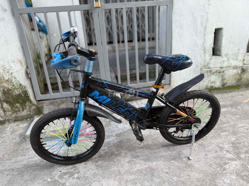 xe đạp bé trai từ 4-6 tuổi. Mua bán Xe đạp tại Thành phố Huế Thừa Thiên Huế được đăng bởi Biên hình 3