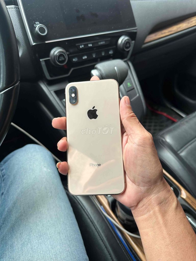 Apple iPhone XS 64GB Vàng Like New. Mua bán Điện thoại tại Quận Bình Thạnh Tp Hồ Chí Minh được đăng bởi Hieu Huynh hình 1