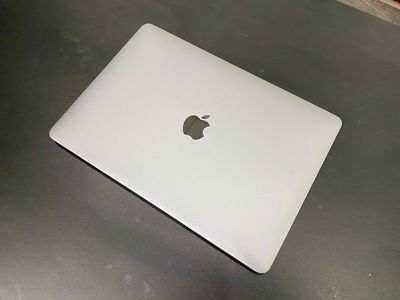 MACBOOK PRO 2017 TUOCHBAR/ CORE I5/ ssd512GB