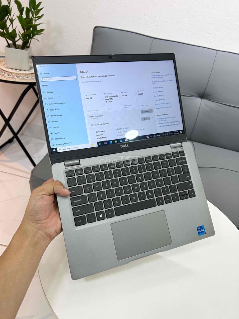 Dell Latitude 5330 i7 đời 2022 13.3inch nhỏ gọn. Mua bán Laptop tại Quận Tân Bình Tp Hồ Chí Minh được đăng bởi Laptop YG hình 1