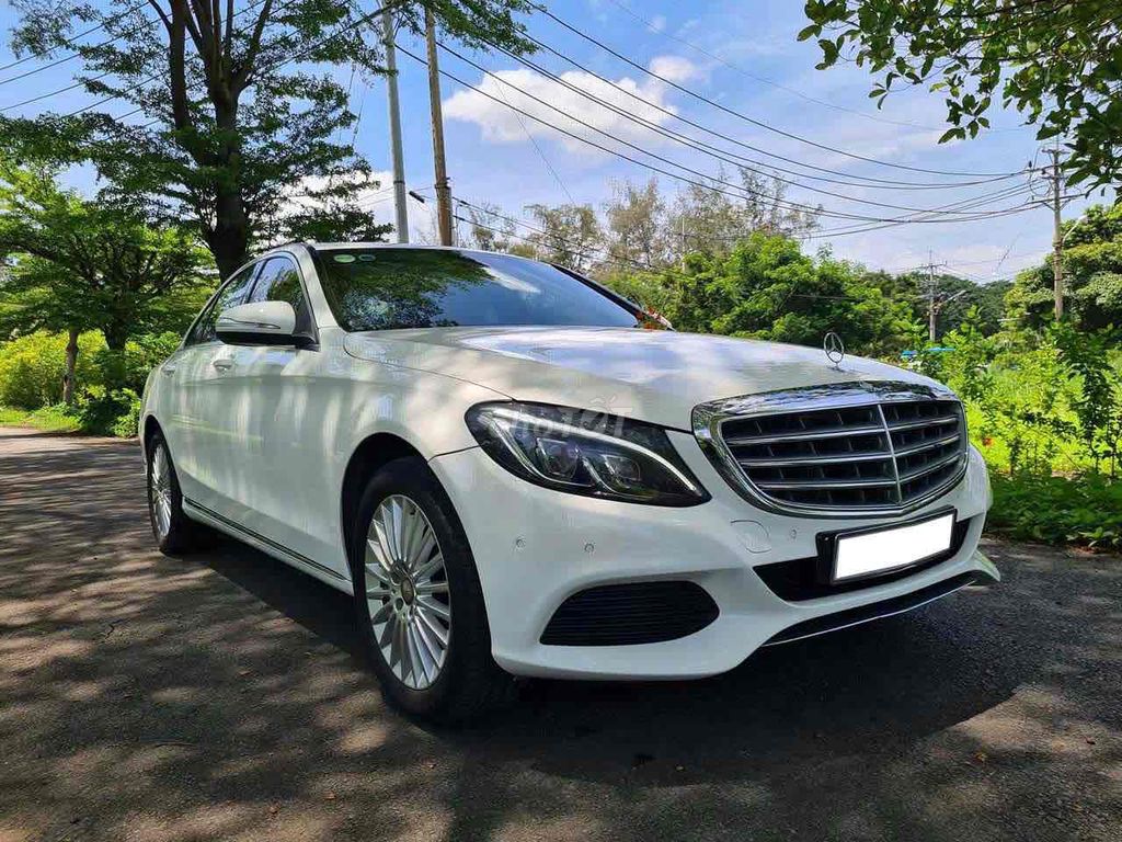 Mercedes Benz C250 exclusive 2016 C200 - 9000 km