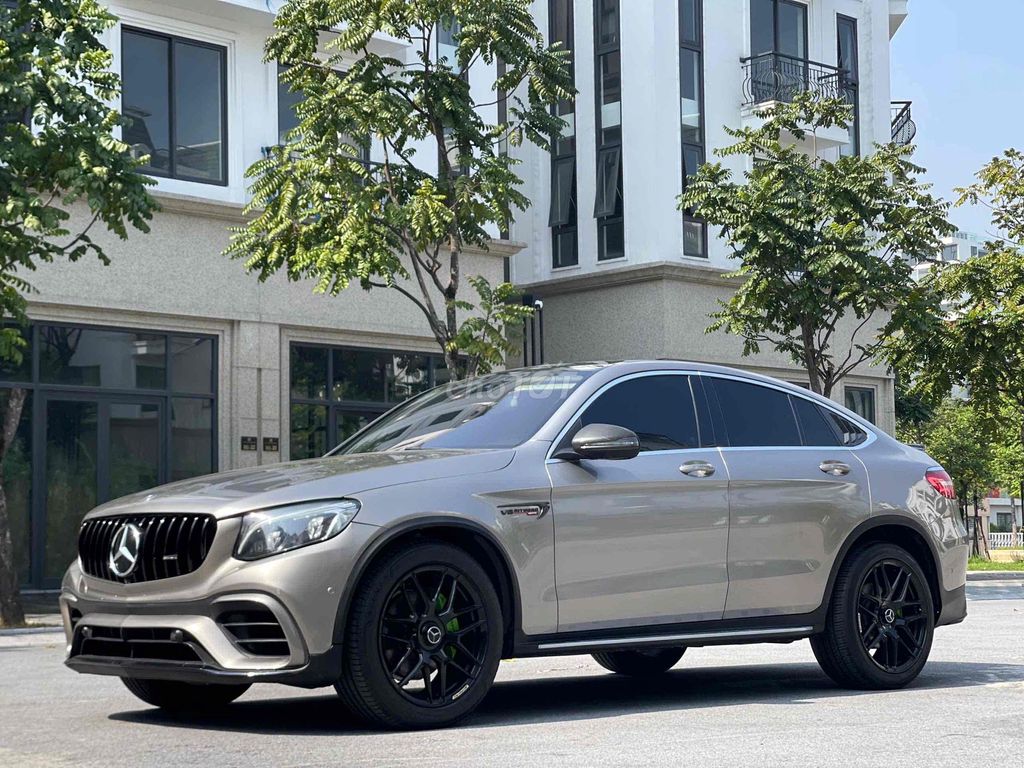 GLC300 Coupe 4Matic nk Đức 2019. Mua bán Ô tô tại Quận Long Biên Hà Nội được đăng bởi Trang Gala hình 3