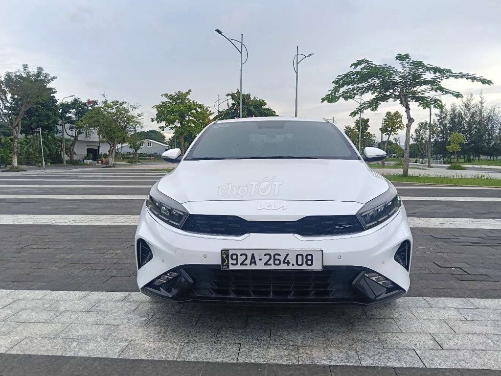 KIA K3 AT Премиум 2021 белый 63 000 км