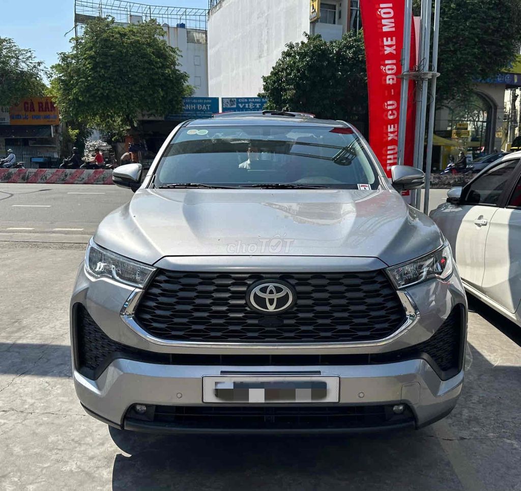 Toyota Innova Cross 2025 - 1300 km. Mua bán Ô tô tại Quận Tân Phú Tp Hồ Chí Minh được đăng bởi TRƯƠNG THANH TUYỀN hình 1