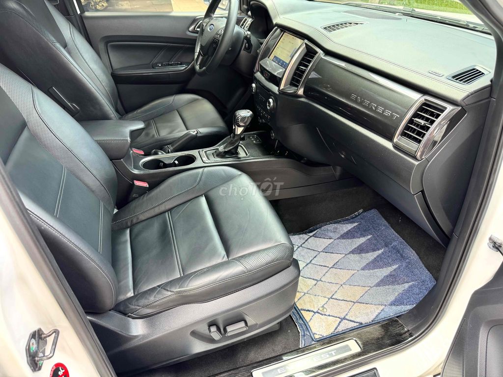 Ford Everest 2019 Titanium 2.0L AT 4x4. Mua bán Ô tô tại Quận 12 Tp Hồ Chí Minh được đăng bởi Hoàng Huy hình 13