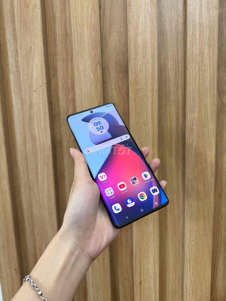 Motorola Edge 50s Pro Đen 8/256GB. Mua bán Điện thoại tại Quận Đống Đa Hà Nội được đăng bởi Phương  Lan HN Mobile hình 1