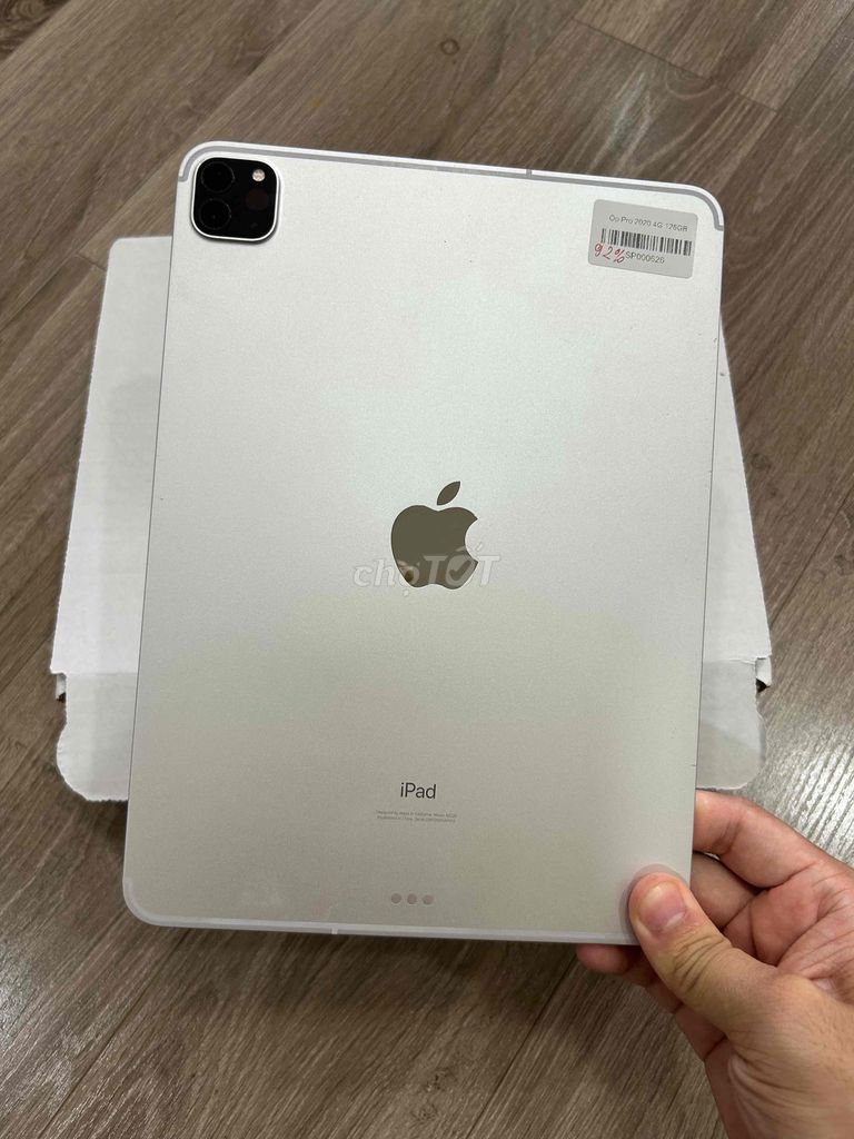 iPad Pro 11” 2020 128G 4G Silver 99% - Oder USA. Mua bán Máy tính bảng tại Quận Đống Đa Hà Nội được đăng bởi Hoàng Điển Trai Long hình 1