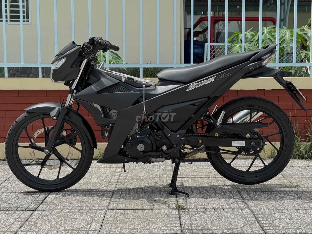 SẴN HS GỐC Suzuki Satria 150 2019 Bao Zin Cực Ngầu. Mua bán Xe máy tại Quận Ninh Kiều Cần Thơ được đăng bởi Xe Cũ Nhanh Store Cần Thơ hình 4