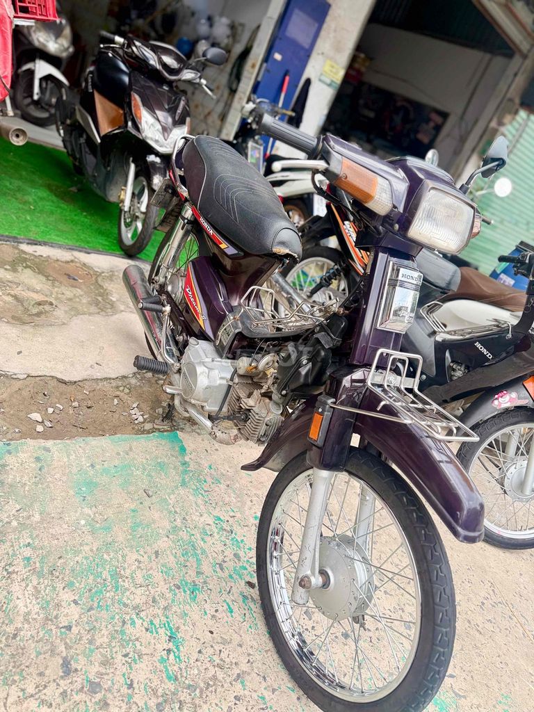 Honda Super Dream 2001 Thái Tím. Mua bán Xe máy tại Huyện Bình Chánh Tp Hồ Chí Minh được đăng bởi CH HƠN PHÁT CHUYÊN MUA BÁN XE CŨ MỚI hình 8