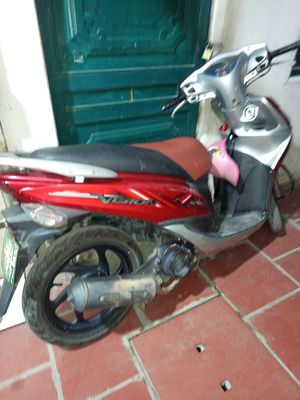 Honda Vision Đỏ bạc Đã sử dụng. Mua bán Xe máy tại Quận Hoàng Mai Hà Nội được đăng bởi hòa
