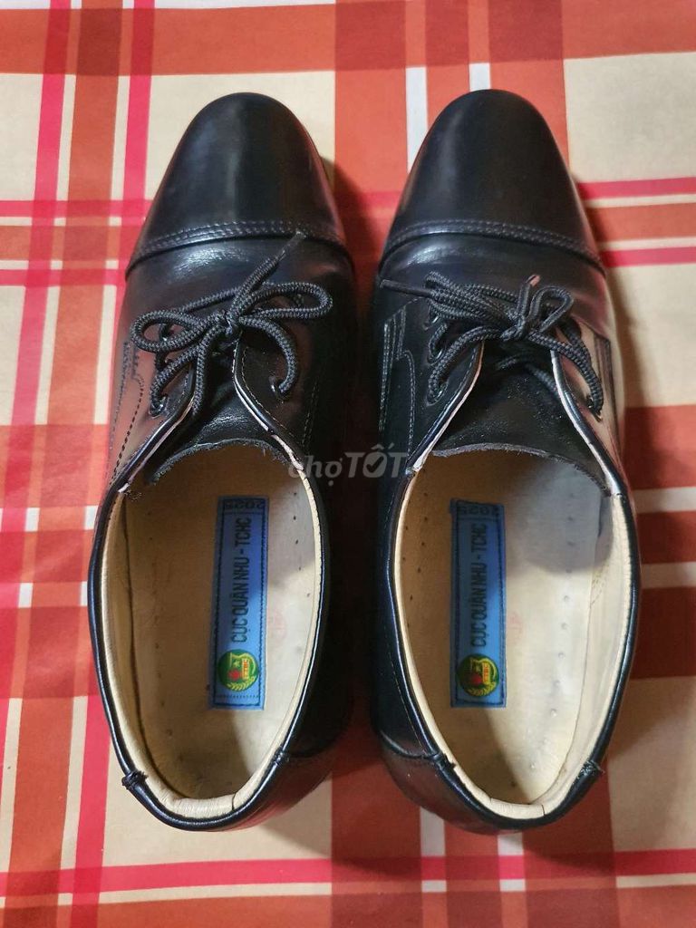 Giày QN Nam Da thật Đen size 41. Mua bán Giày dép tại Quận Ninh Kiều Cần Thơ được đăng bởi MÈO HOANG hình 1