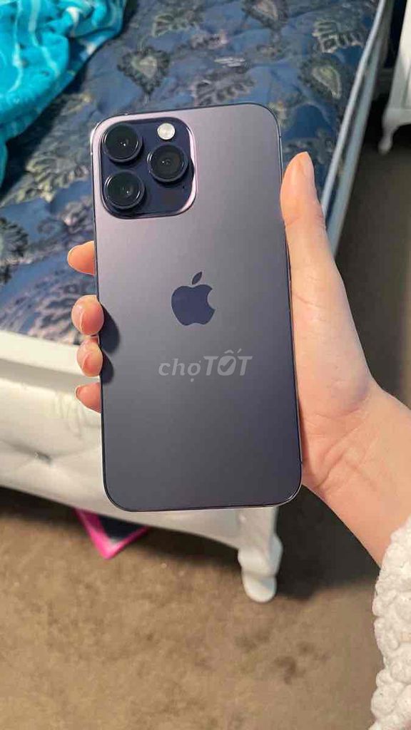 nữ cần bán iPhone 14 Pro Max Tím. Mua bán Điện thoại tại Huyện Hóc Môn Tp Hồ Chí Minh được đăng bởi huong lan hình 1