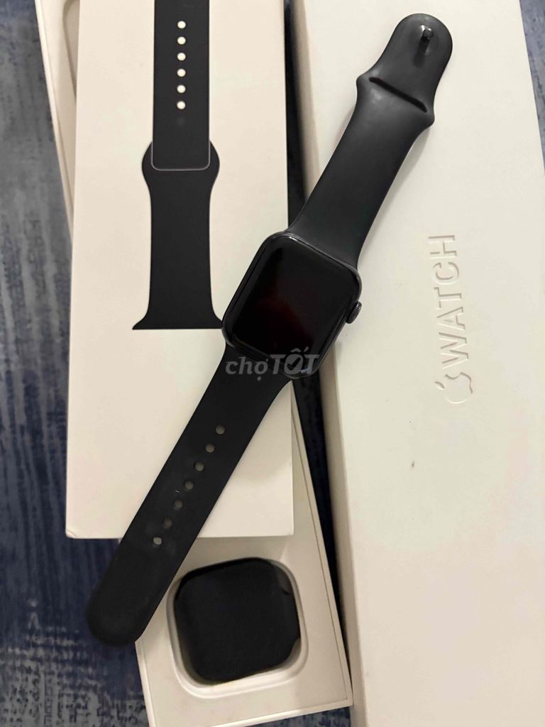 Apple Watch Series 5 Đen 40mm. Mua bán Thiết bị đeo thông minh tại Quận Sơn Trà Đà Nẵng được đăng bởi Kim Dung hình 1