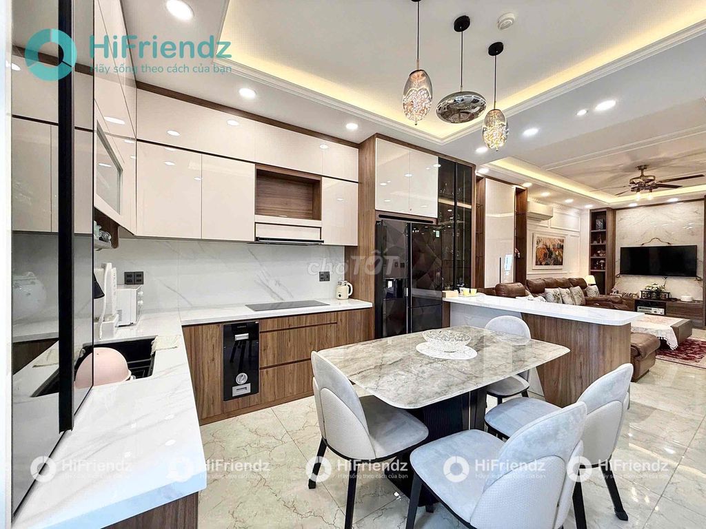 Элитные апартаменты 3 спальни, 4 санузла, 130 м² в районе Фан Сик Лонг