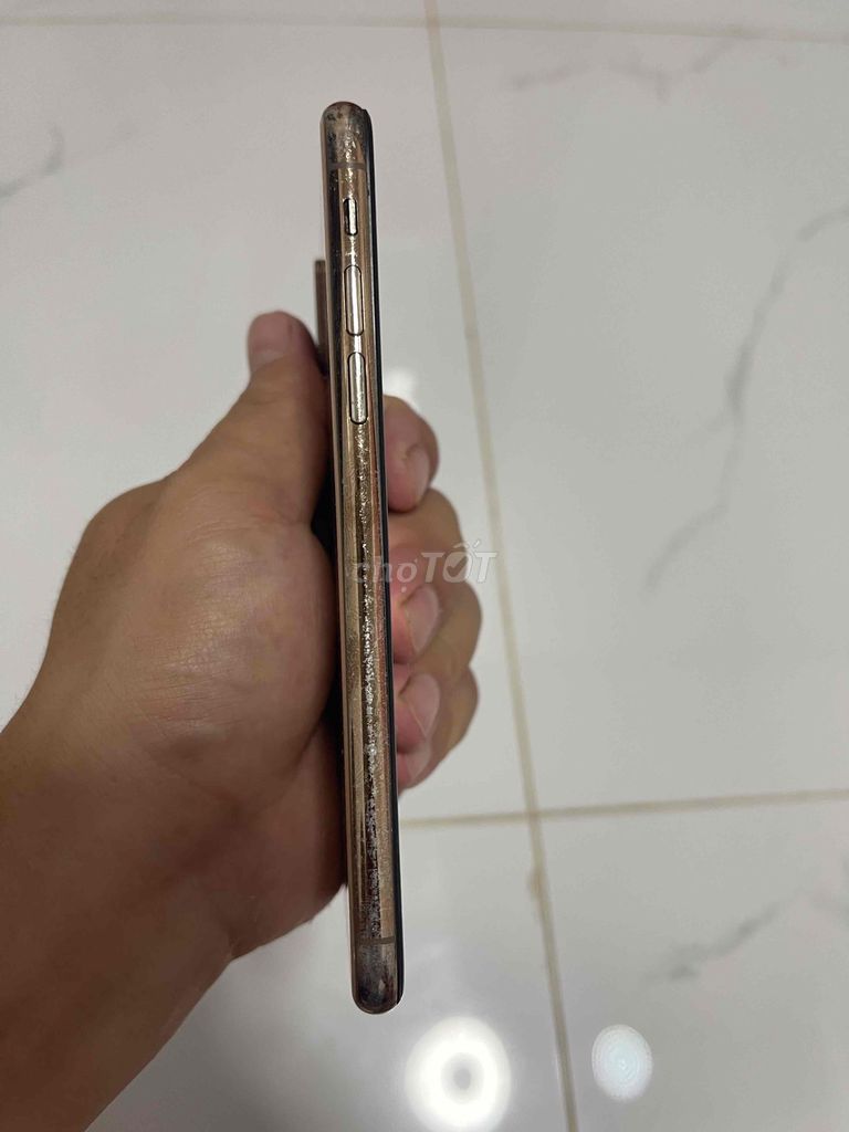 Apple iPhone Xs Vàng Đã sử dụng. Mua bán Điện thoại tại Huyện Giồng Riềng Kiên Giang được đăng bởi giang tran hình 1