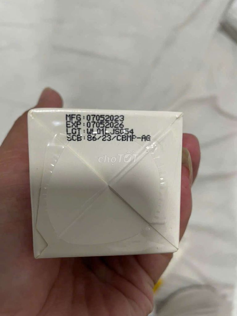 Xịt dưỡng tóc Lujosan Solution. Mua bán Phụ kiện thời trang khác tại Quận 3 Tp Hồ Chí Minh được đăng bởi nana hình 1