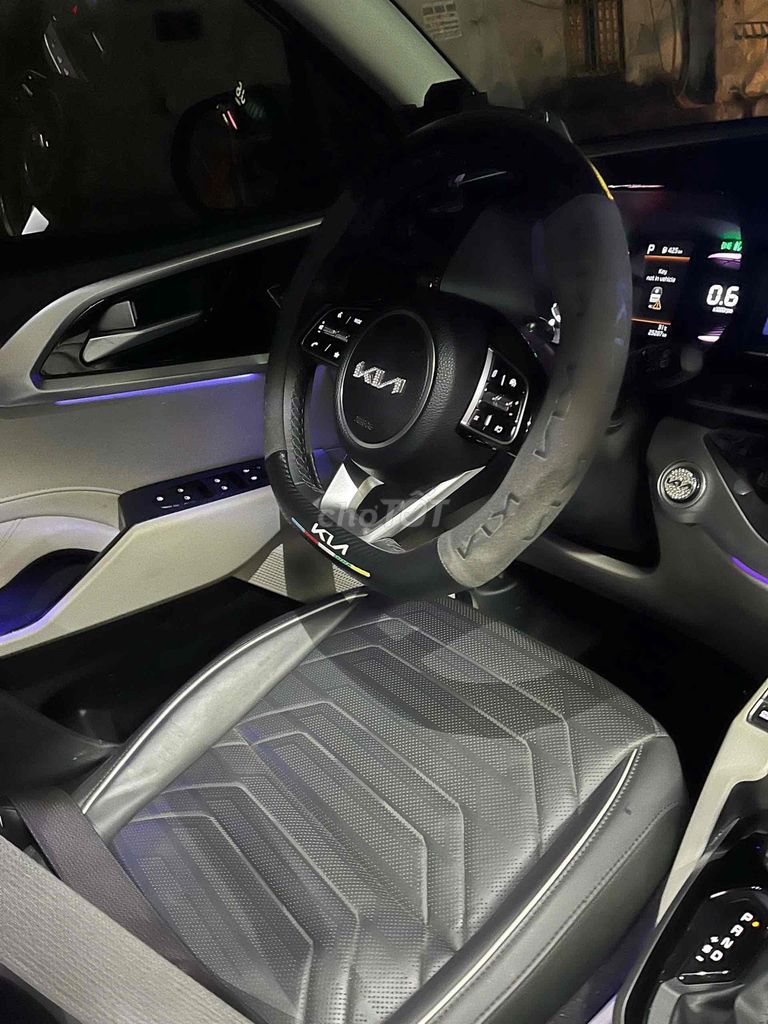 Kia Carens 2024 1.4T Signature. Mua bán Ô tô tại Quận 8 Tp Hồ Chí Minh được đăng bởi Phương thái dung hình 7