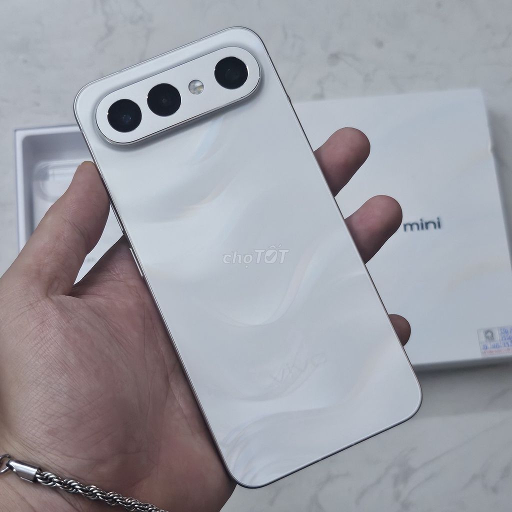 Vivo S50 Pro Mini ✨ Trắng tinh tế, nhìn là mê. Mua bán Điện thoại tại Quận 10 Tp Hồ Chí Minh được đăng bởi Lê Quân Mobile hình 1