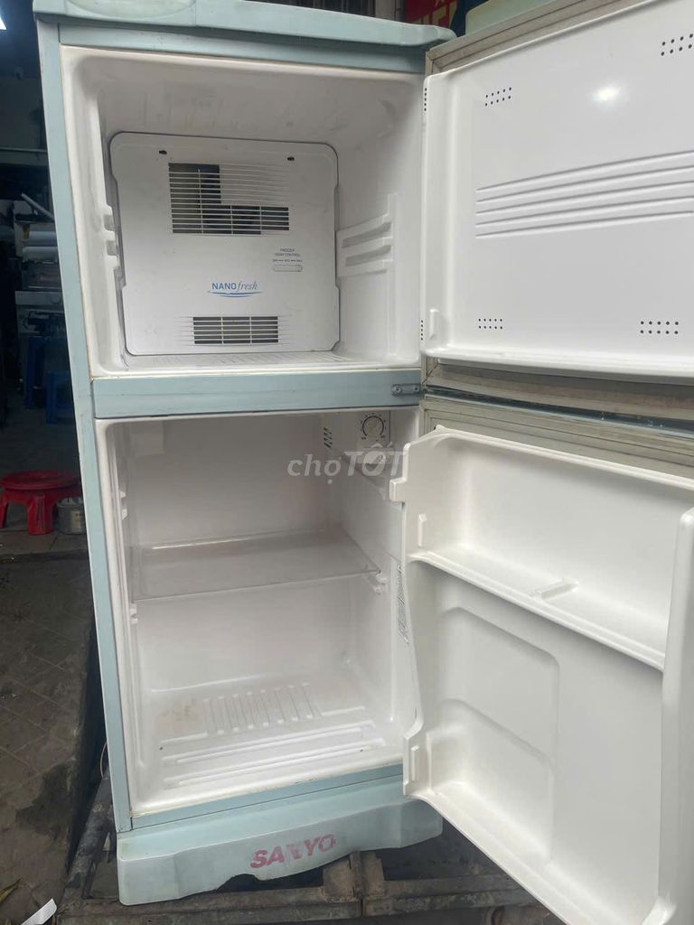 Tủ lạnh Sanyo 130L Xanh nhạt. Mua bán Tủ lạnh tại Quận Hoàng Mai Hà Nội được đăng bởi Giang Ht hình 1