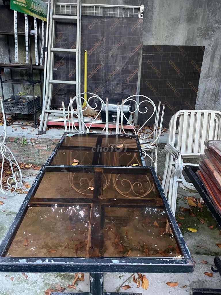 Bộ bàn ghế Sắt ngoài trời Trắng. Mua bán Bàn ghế tại Thành phố Hội An Quảng Nam được đăng bởi Cu lỳ hình 1