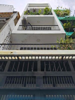 Nhà Hẻm thông Trần Khánh Dư 5 tầng 6PN, 6WC Hd thuê 23tr giá nhỉnh 9ty. Mua bán nhà ở tại Quận 1 Tp Hồ Chí Minh được đăng bởi Trần Hiếu