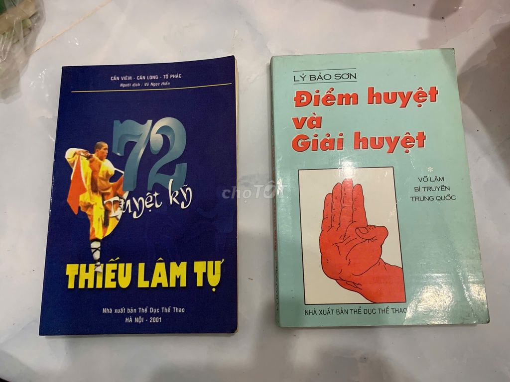 Thanh lý set 2 cuốn bí kiếp võ lâm - điểm huyệt