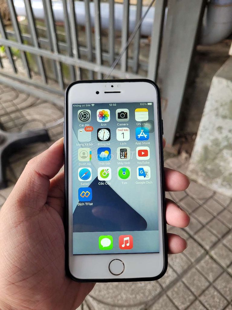 Apple iPhone 7 Lock Bạc. Mua bán Điện thoại tại Thành phố Rạch Giá Kiên Giang được đăng bởi Robin Nguyễn hình 1
