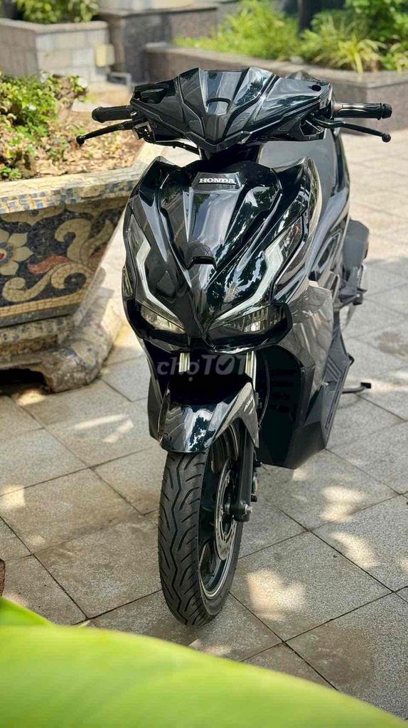 Honda AB 125 2023 4-клапанный черный 15 000 км номера Хошимина 1 владелец