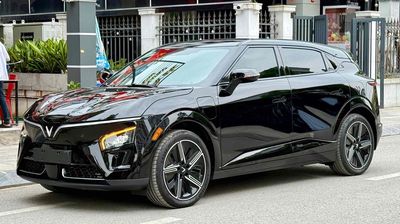 VF7 trả trước 99 triệu,  không cần bằng lái & cmtn. Mua bán Ô tô tại Thị xã Bến Cát Bình Dương được đăng bởi ĐỖ HƯNG VINFAST NAM THÁI