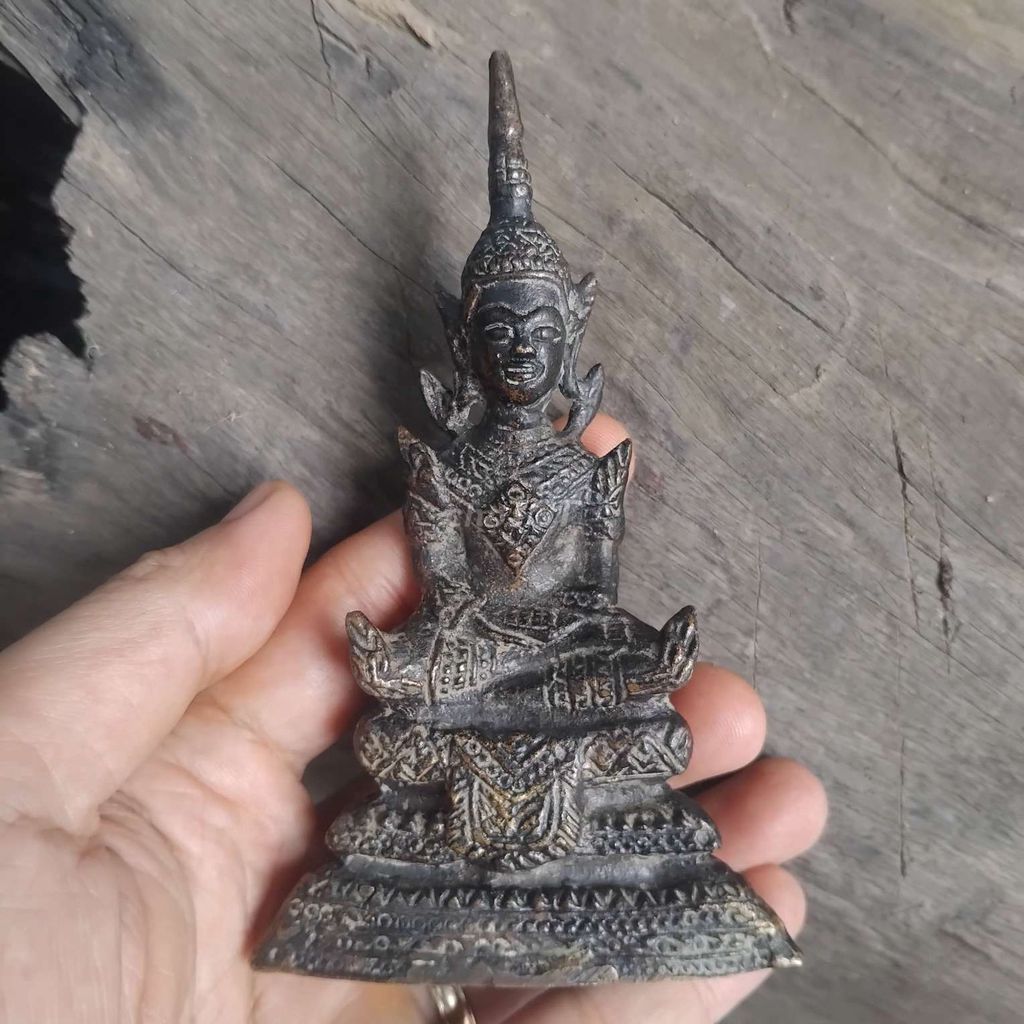 Tượng Phật Đồng  12cm. Mua bán Đồ sưu tầm, đồ cổ tại Quận Tây Hồ Hà Nội được đăng bởi Thang Nguyen hình 1