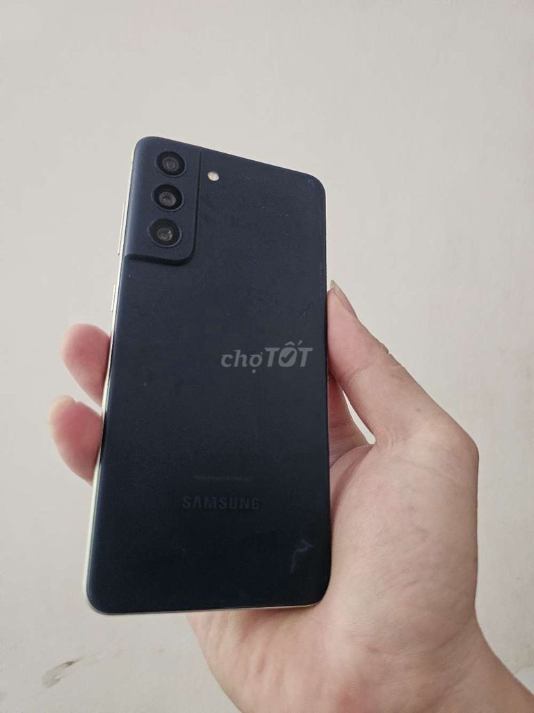 Samsung Galaxy S21 FE 5G Đen sọc. Mua bán Điện thoại tại Quận Hải Châu Đà Nẵng được đăng bởi anh quân hình 1