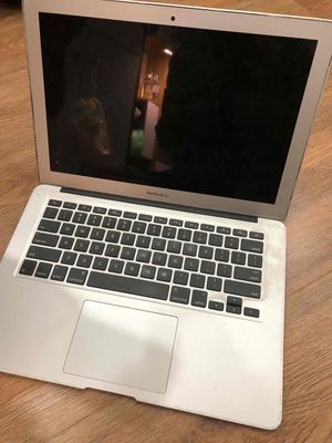 Apple MacBook Air A1466 i5 4GB/128GB 2014 Bạc