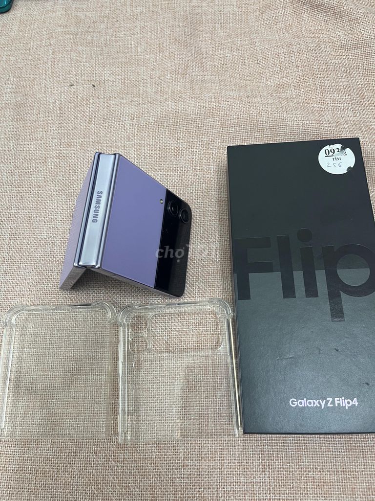 Samsung ZFlip 4 8/256 SSVN Fulbox TRẢ GÓP - COD