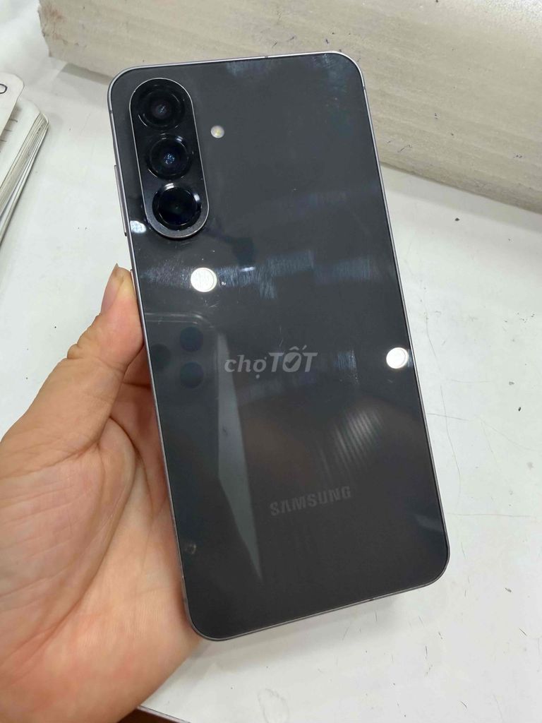 Samsung A56 5G 8GB/128GB Xám. Mua bán Điện thoại tại Quận 8 Tp Hồ Chí Minh được đăng bởi Thanh Nhi hình 1