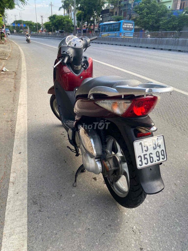 Honda sh 150 chính chủ êm đẹp mê ly biển vip. Mua bán Xe máy tại Quận Hồng Bàng Hải Phòng được đăng bởi Ly  hình 2