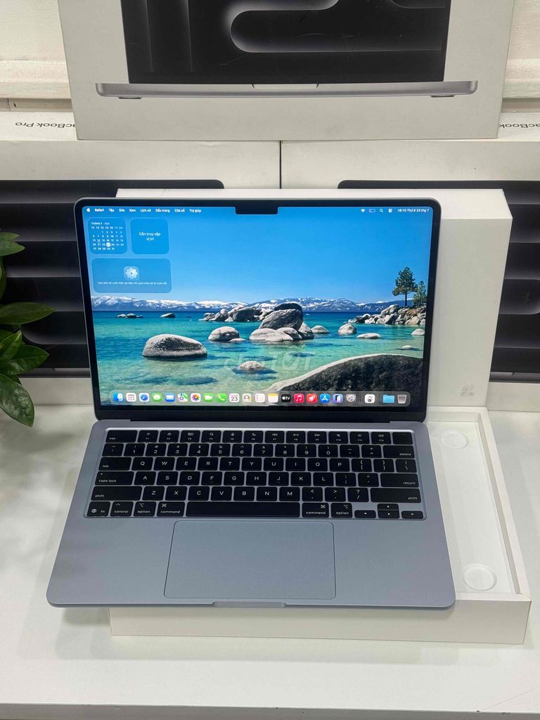 MacBook Air M4 13” 16GB/256 máy sạch,zin,likenew. Mua bán Laptop tại Quận 10 Tp Hồ Chí Minh được đăng bởi Quyền Tấn hình 1