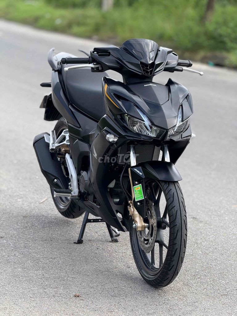 Winner V4 2025 odo 600km lốp rin theo xe còn dày c. Mua bán Xe máy tại Quận Liên Chiểu Đà Nẵng được đăng bởi Nhật Tình hình 2