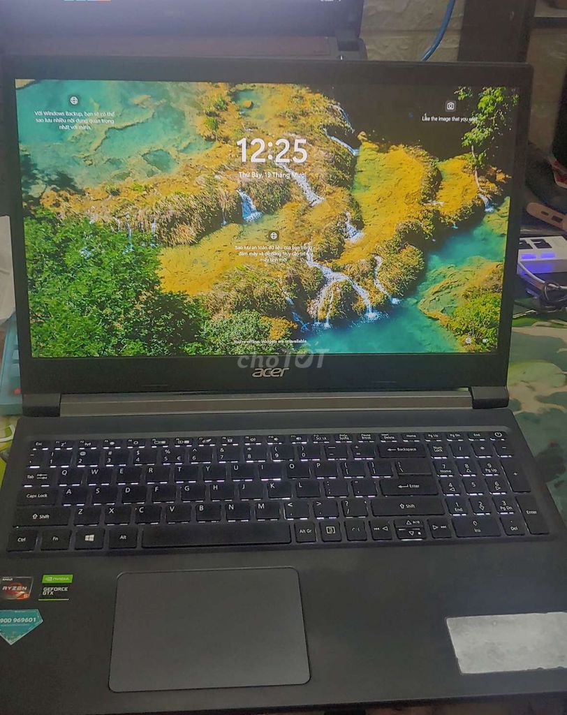 Acer aspire 7 GTX1650Ti, R5 3550H