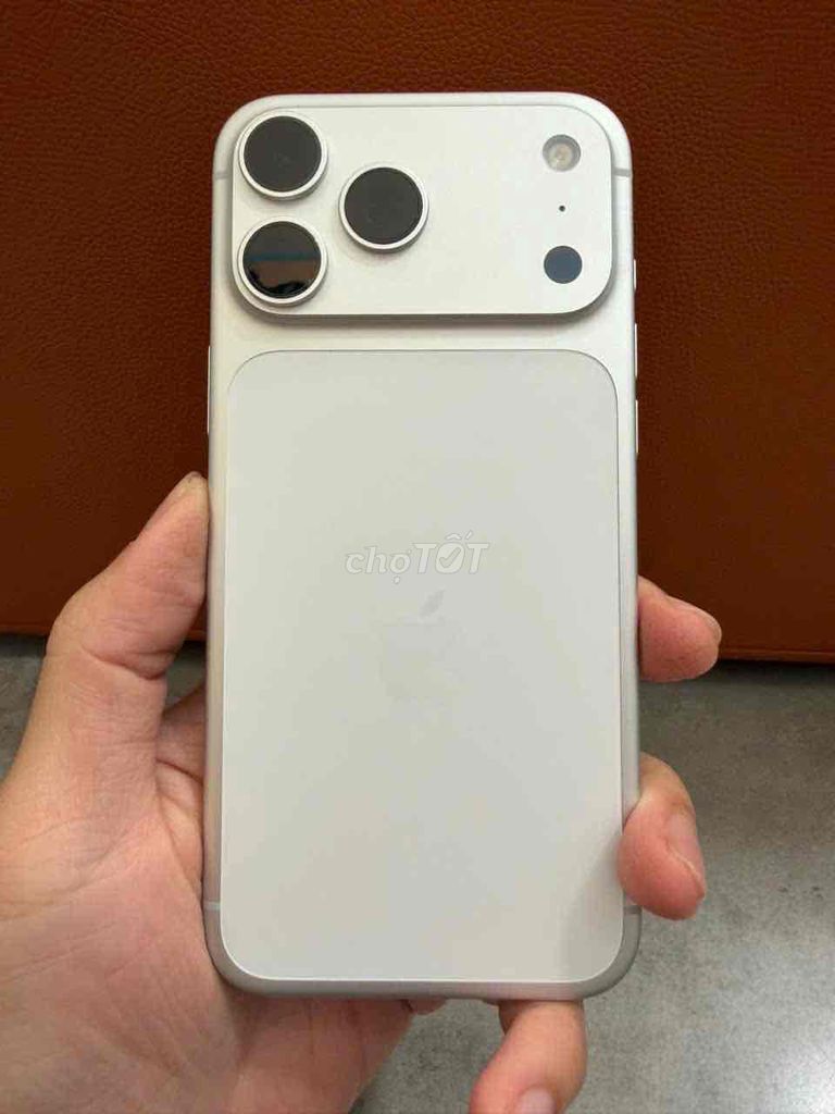 Apple 17 Pro Max 256GB Bạc Sạc 4L Mua Tgdd. Mua bán Điện thoại tại Thành phố Vĩnh Long Vĩnh Long được đăng bởi Đại Dương hình 1