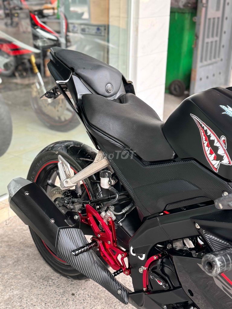 Yamaha R15V3 2019 Đen 23000 km. Mua bán Xe máy tại Quận Bình Tân Tp Hồ Chí Minh được đăng bởi Việt Motor Bình Tân hình 3