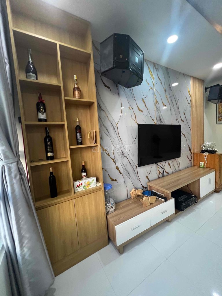 Квартиры Giai Viet с розовым сертификатом: 2-3 спальни, Ta Quang Buu