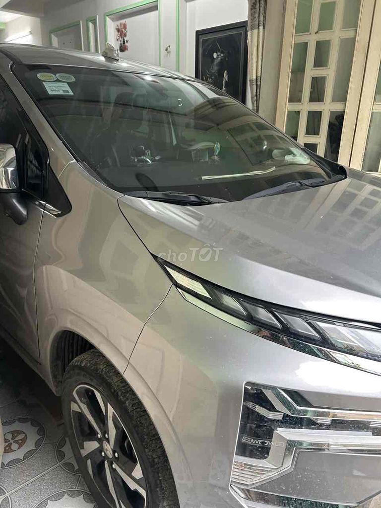 Mitsubishi Xpander 2023 Серебристый 168 000 км