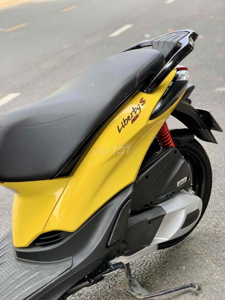 🔥Piaggio Liberty 125 ABS 2021 vàng chính chủ BSTP🔥. Mua bán Xe máy tại Thành phố Thủ Đức Tp Hồ Chí Minh được đăng bởi Khương Phan hình 6