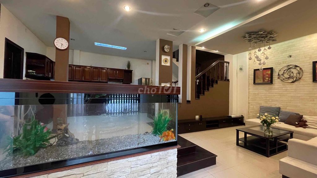 VILLA THẢO ĐIỀN THIẾT KẾ PHONG CÁCH MỸ ĐẸP LUNG LINH