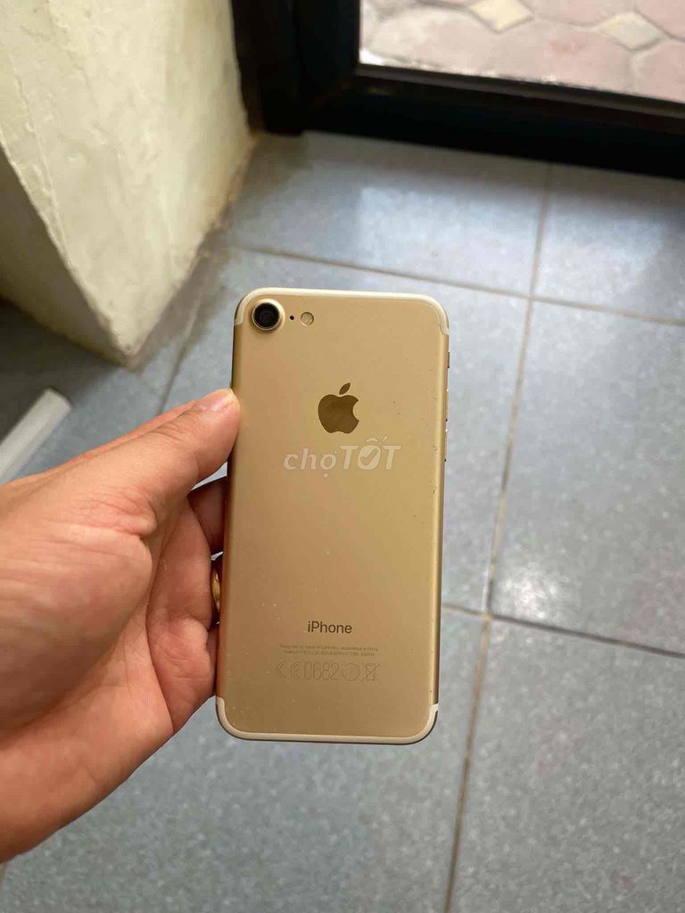 Apple iPhone 7G 32GB Vàng. Mua bán Điện thoại tại Quận Nam Từ Liêm Hà Nội được đăng bởi Bùi Thơm hình 1