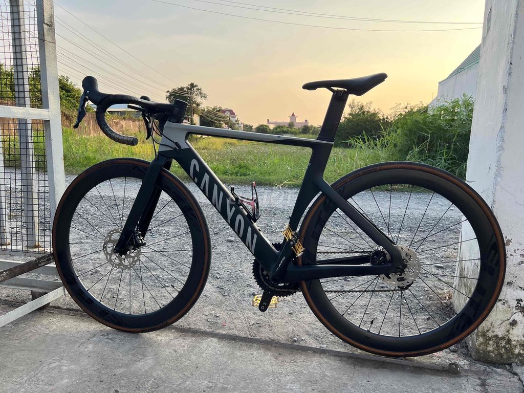 Canyon Aeroad CF SL 7