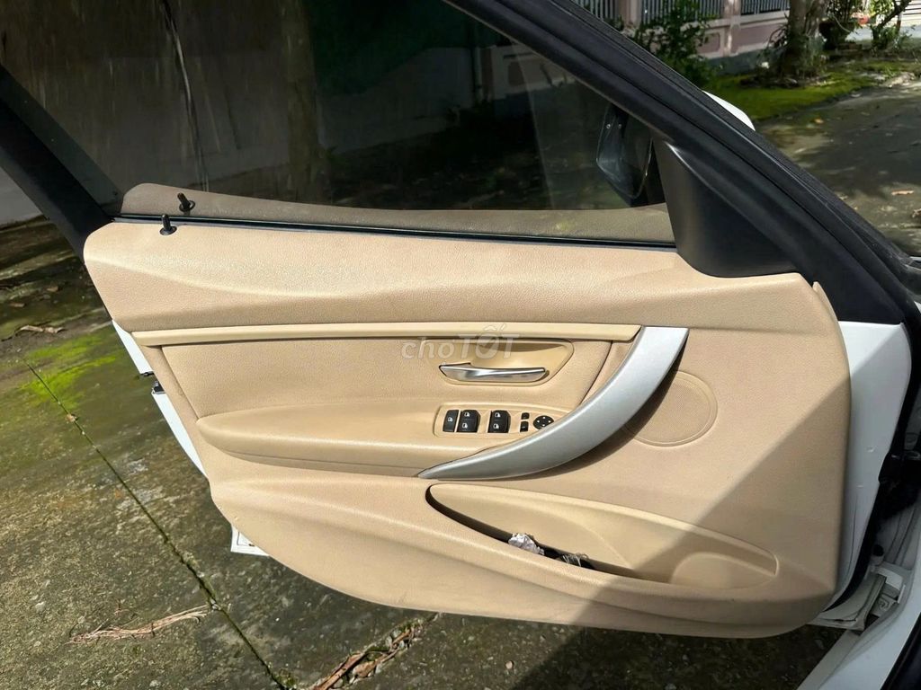 BMW 3 Series 2014 320i - 88000 km. Mua bán Ô tô tại Thành phố Thủ Đức Tp Hồ Chí Minh được đăng bởi Trường Nguyễn hình 9