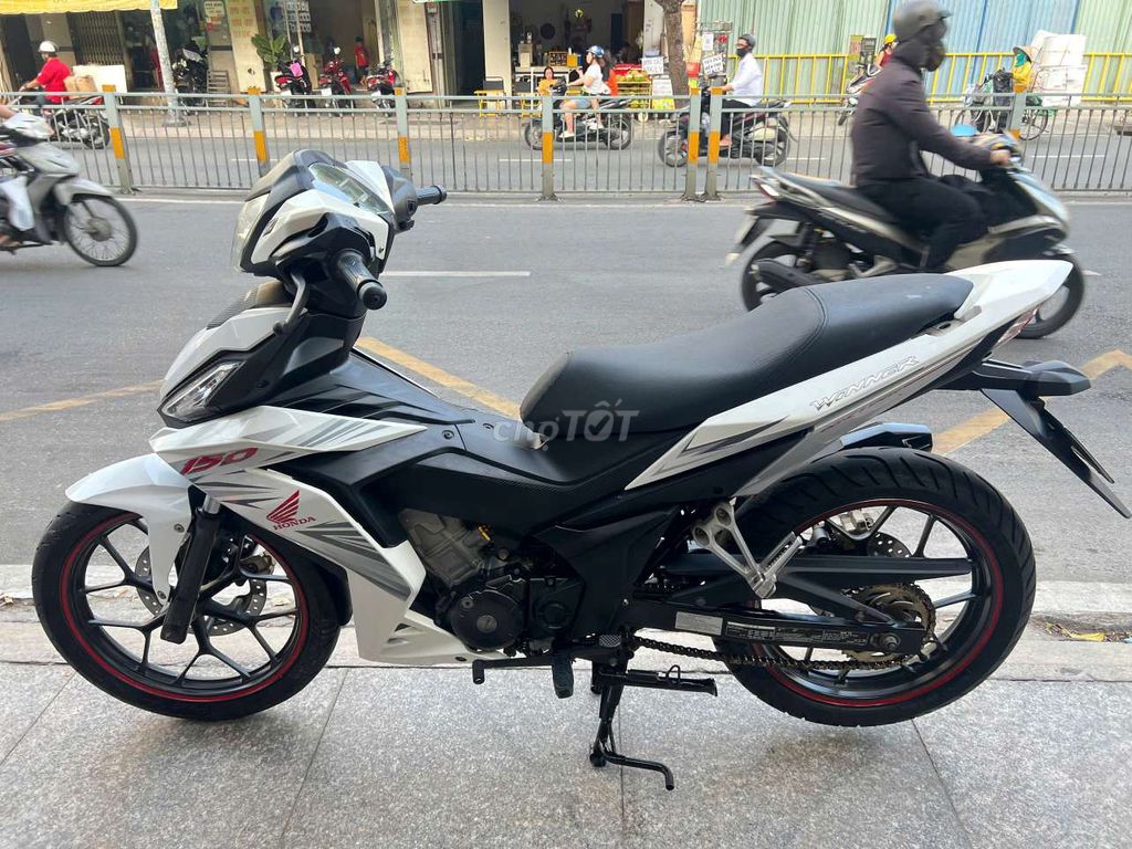 Honda winner 2018 mới 90% biển số thành phố. Mua bán Xe máy tại Quận Tân Phú Tp Hồ Chí Minh được đăng bởi Tuanduy hình 5